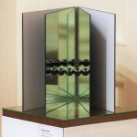 Életkönyv 2018 (üveg, tükör, mágnes, papír, hungarocell, 32x30x30cm)